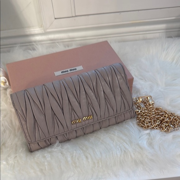 Miu Miu Gray Wallet with Gold Chain - Picture 3 of 14